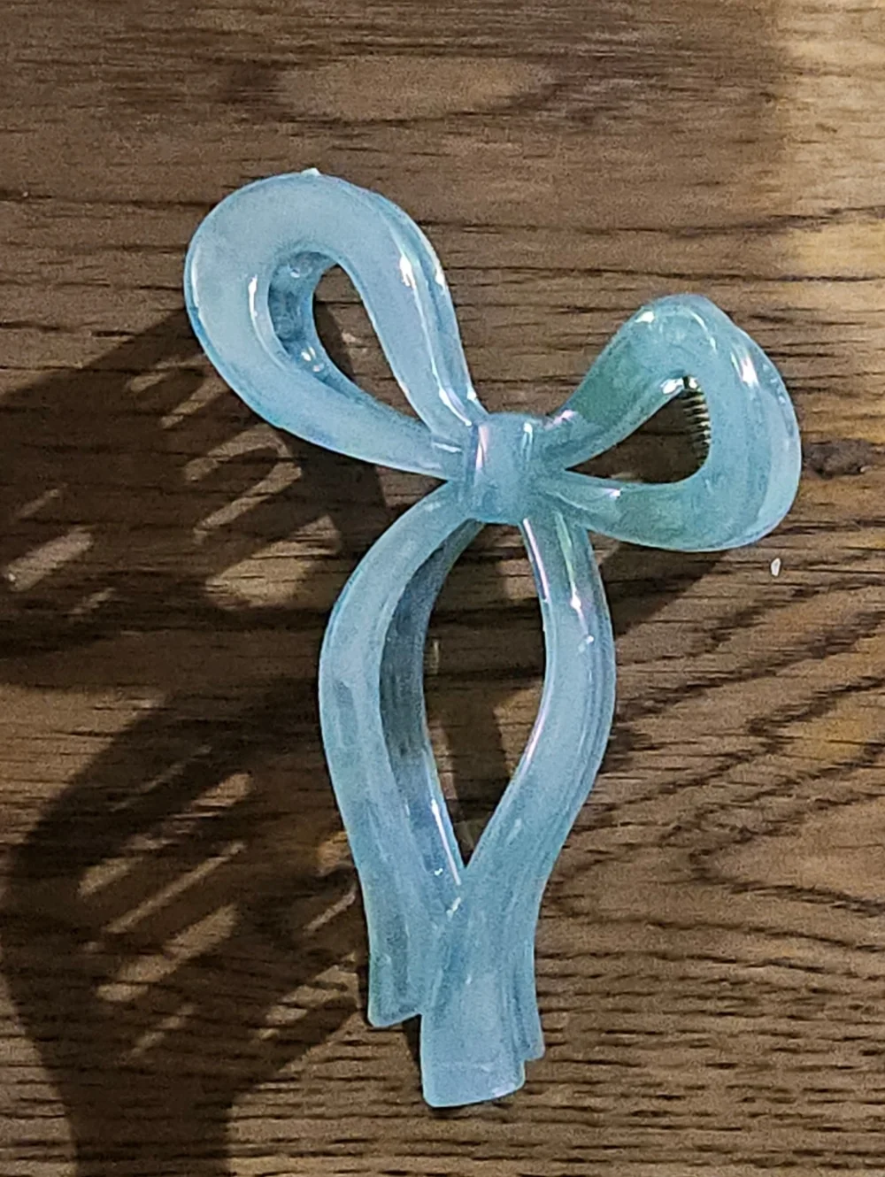 Iridescent Light Blue Bow Hair Claw BNIB - Picture 5 of 6